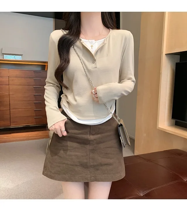 Korean Layered Long Sleeve Cropped Tee Detail