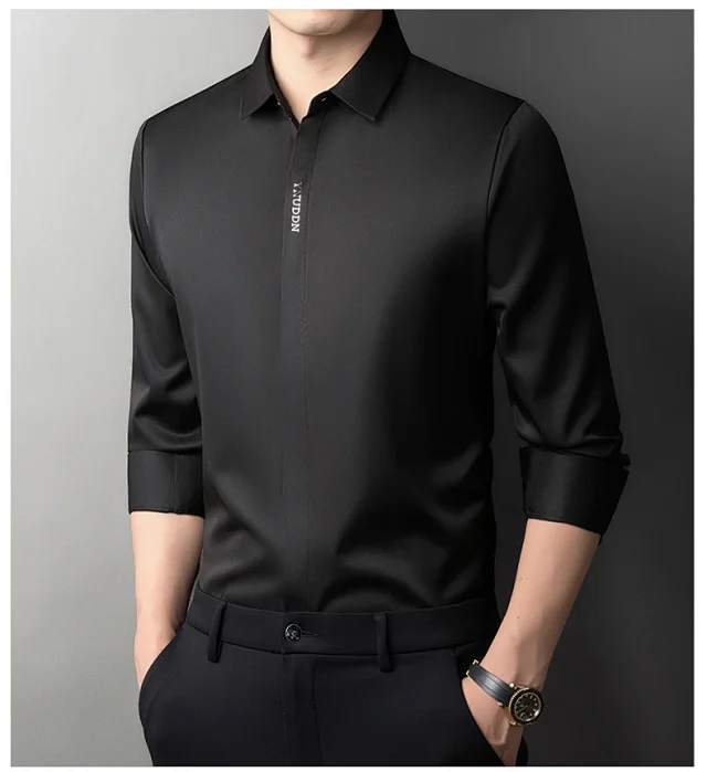 Men's Tailored Stretch Long Sleeve Shirt Detail