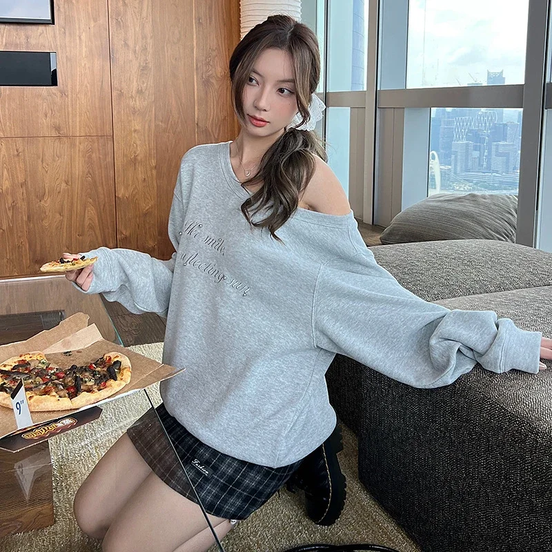 Women's Grey Off-Shoulder Letter Print Sweatshirt