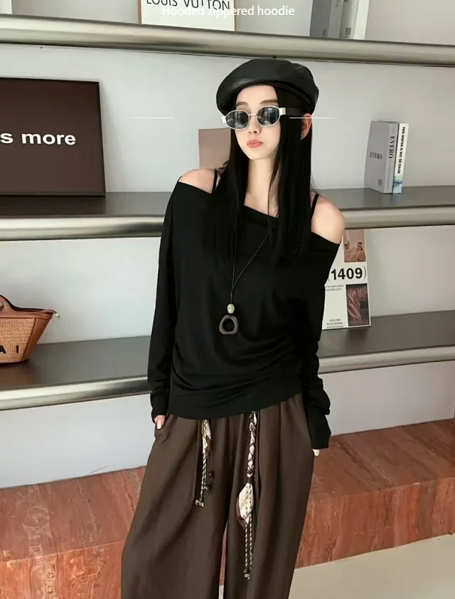 Women's Off-Shoulder Long Sleeve Tencel Tee Detail