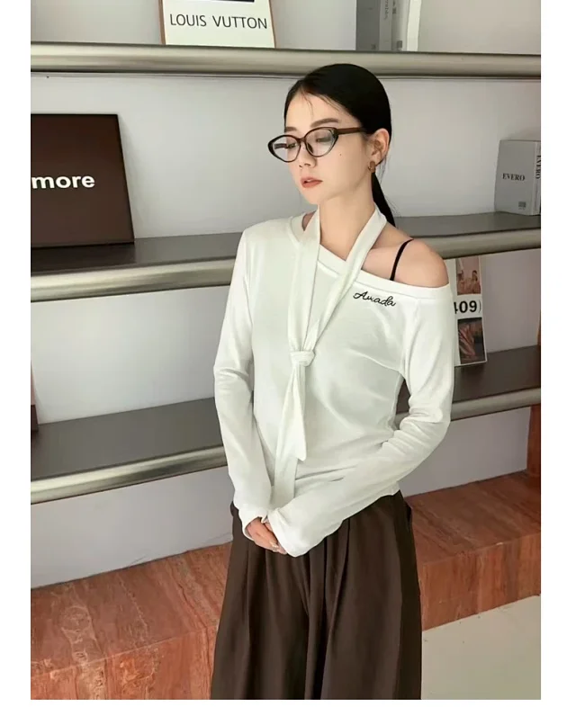 New Korean Off-Shoulder Slimming Women's Top Detail