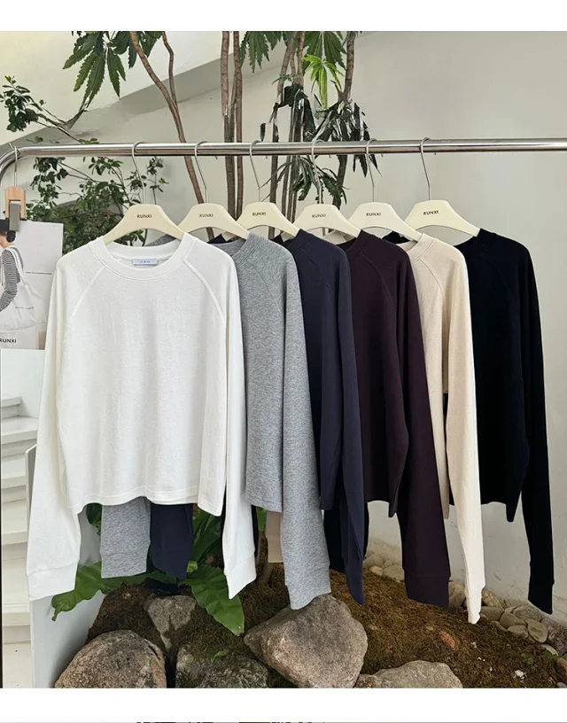 Women's Casual Solid Raglan Tee Detail