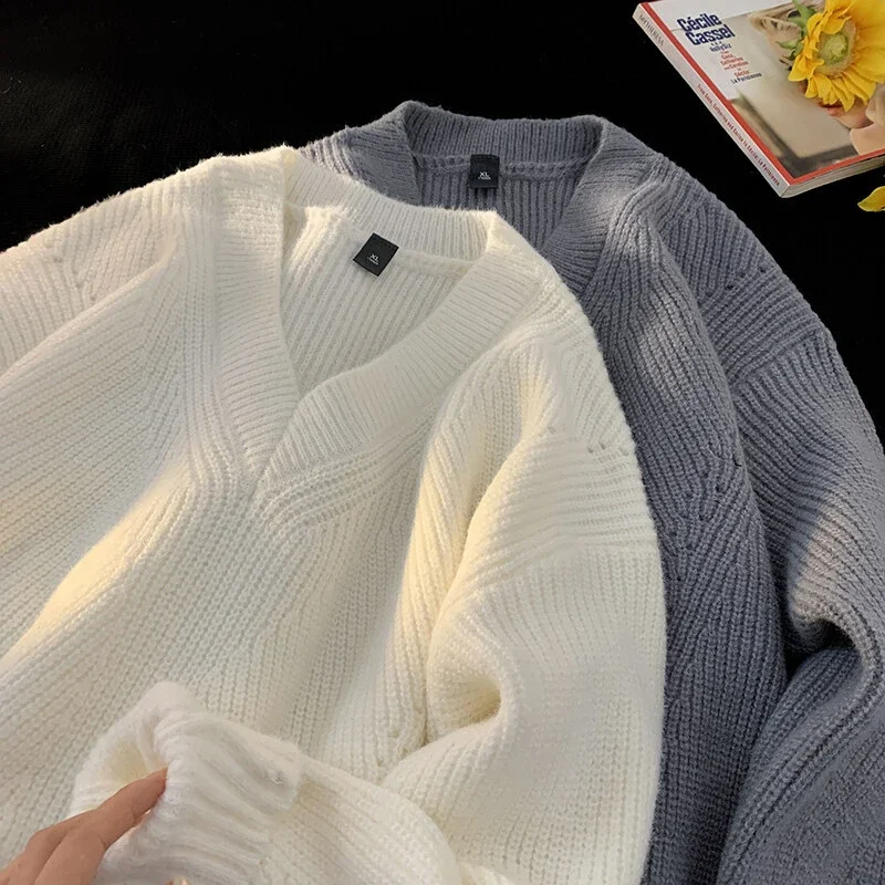 Men's Preppy Retro V-Neck Sweater AW24