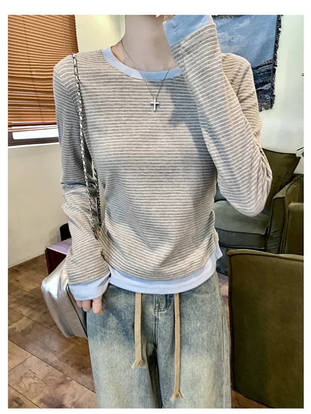 Women's Long Sleeve Striped Mock T-Shirt Detail