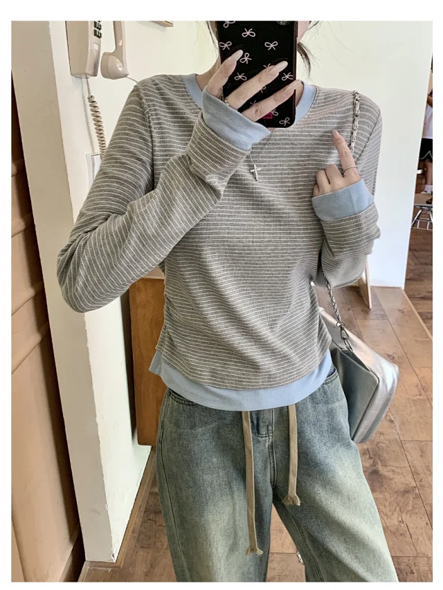 Women's Long Sleeve Striped Mock T-Shirt Detail