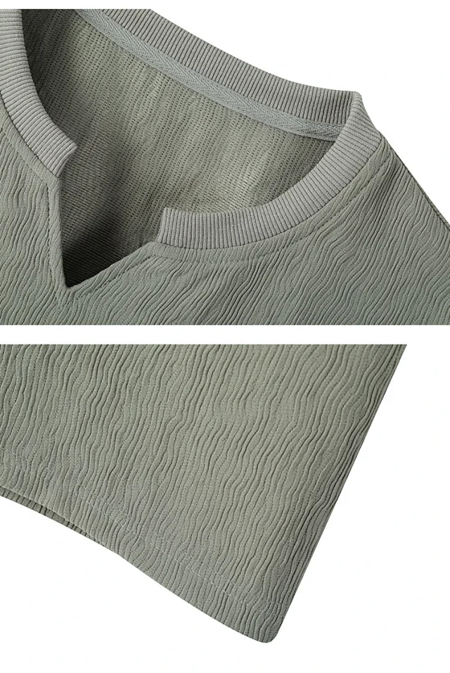 CleanFit Men's Plus Size Quick-Dry V-Neck Detail