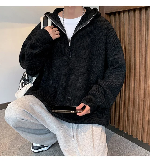 Men's Trendy Relaxed Hooded Half Zip Sweater Detail