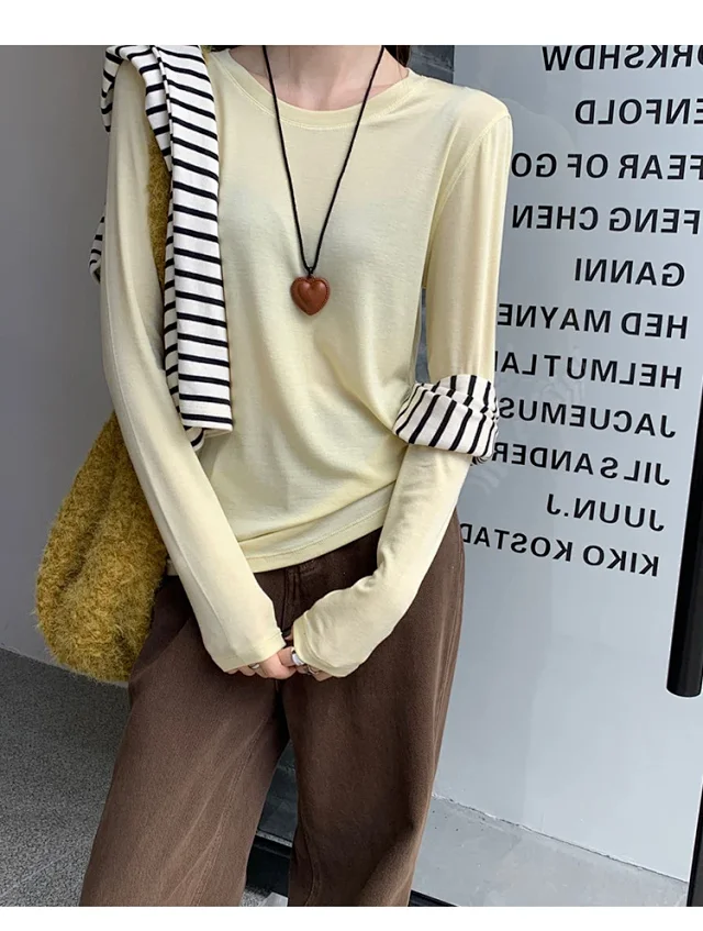 Wool Crew Neck Long Sleeve T-Shirt Detail
