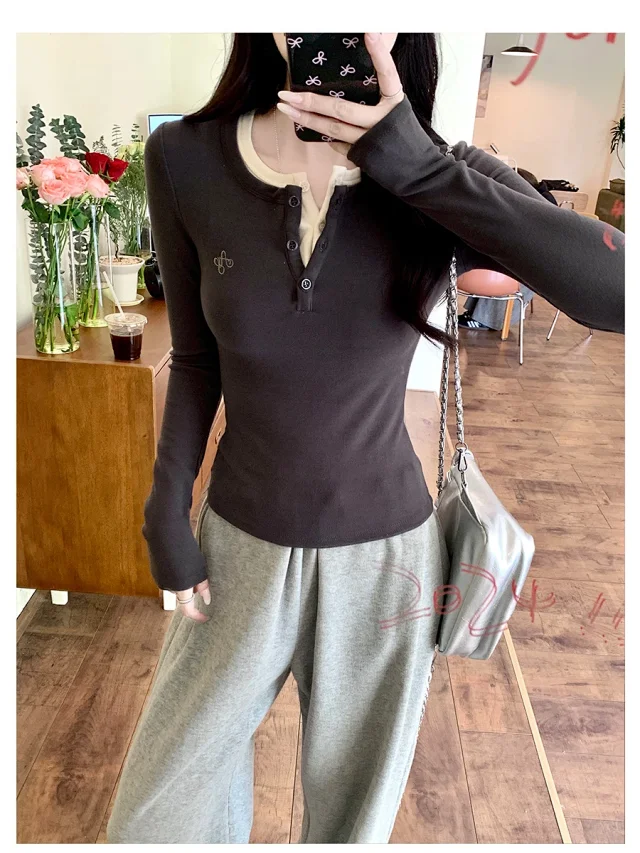 2025 Fall Women's Slim Layered Tee Detail