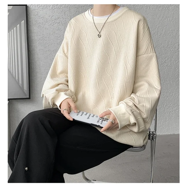 Men's Loose Textured Long Sleeve Tee Detail