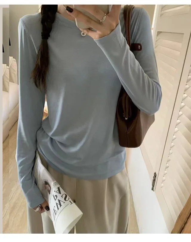 Women's Tencel Round Neck Long Sleeve Tee Detail