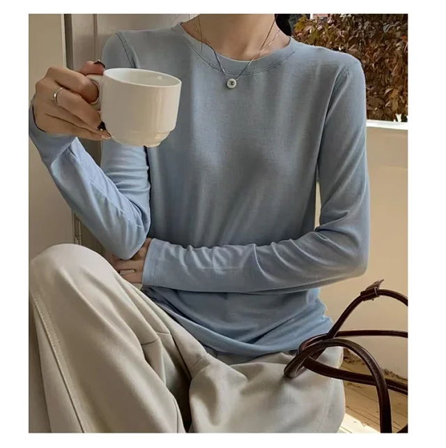 Women's Tencel Round Neck Long Sleeve Tee Detail