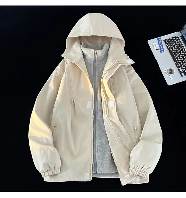 Men's 3-in-1 Waterproof Windproof Outdoor Jacket Detail