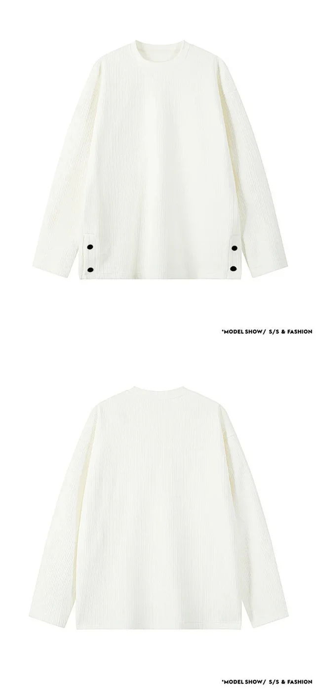 Men's Textured Buttoned Long Sleeve Tee Detail