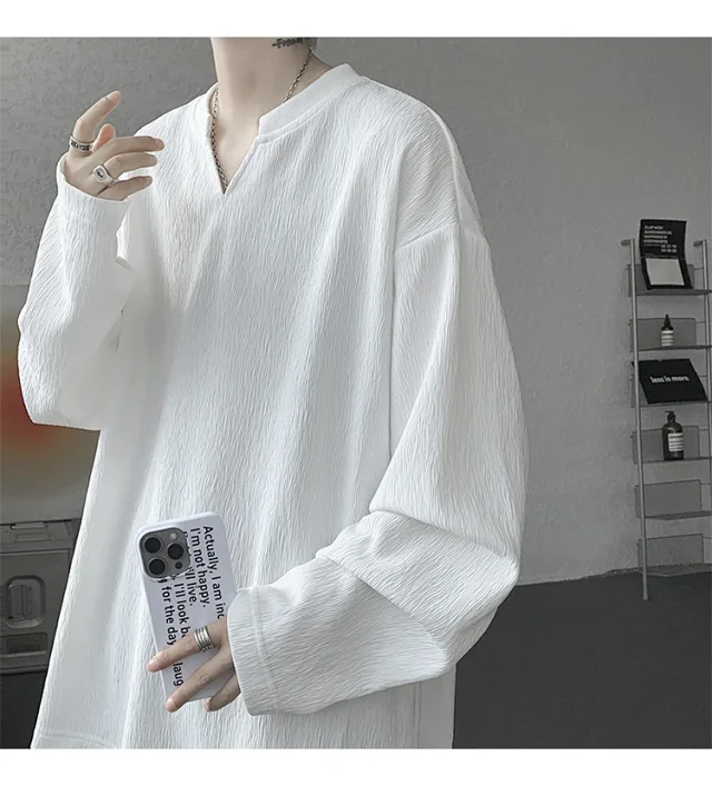 Cleanfit Men's Vintage-Textured Long-Sleeve V-Neck Tee Detail