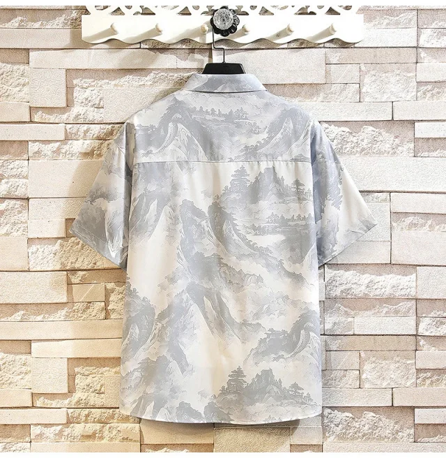 American Men's Loose-Fit Short-Sleeve Floral Shirt Detail