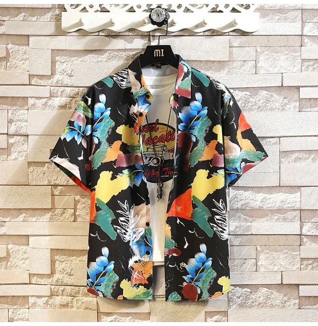 American Men's Loose-Fit Short-Sleeve Floral Shirt Detail
