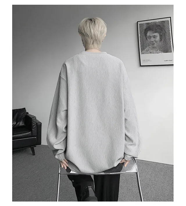 Cleanfit Men's Vintage-Textured Long-Sleeve V-Neck Tee Detail
