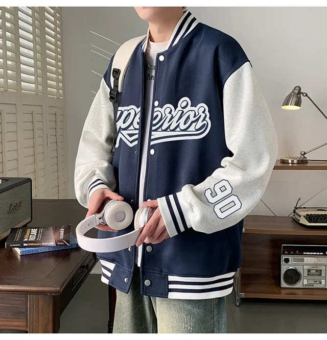 Men's Stand-Collar Single-Breasted Cardigan Detail
