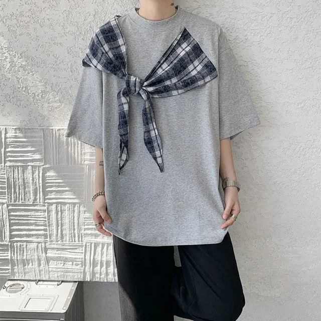 Unisex Bow Tie Short Sleeve Tee Detail