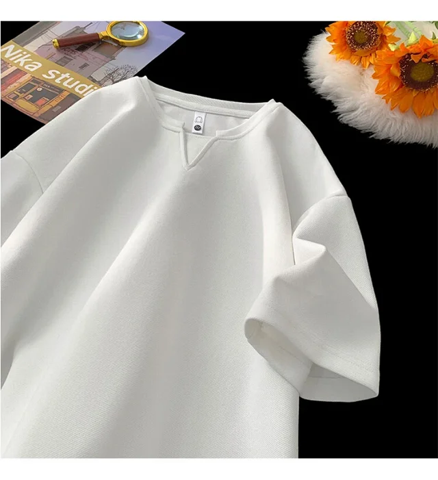 Men's Mock Two-Piece V-Neck Heavyweight Tee Detail