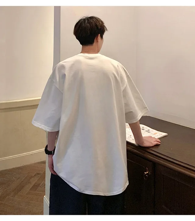 Men's HK Style Oversized Cartoon T-shirt Detail