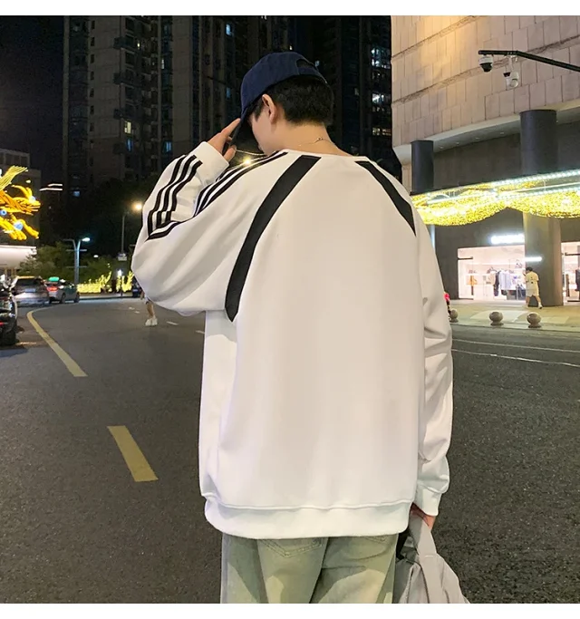 Men's Oversized American Graphic Crewneck Sweatshirt Detail