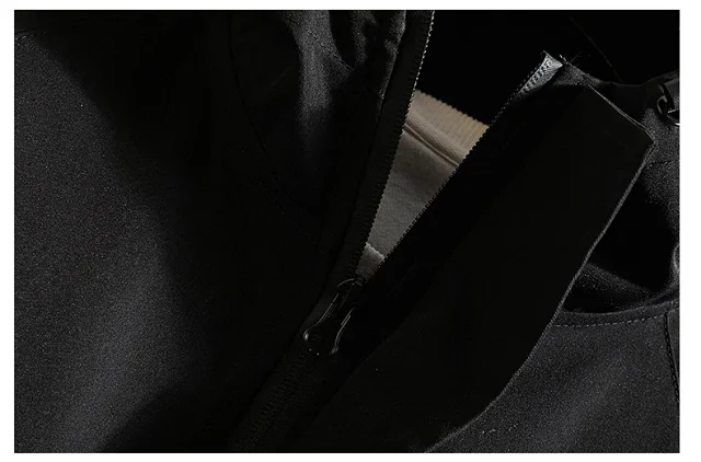 Men's Lightweight Trendy Hooded Half-Zip Jacket Detail