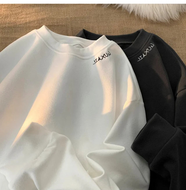 Dralon Men's FW24 Trendy Embroidered Sweatshirt Detail