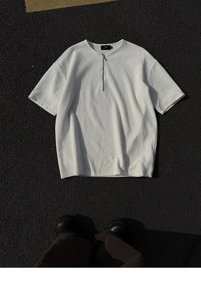 Men's Waffle Half-Zip Henley Tee Detail