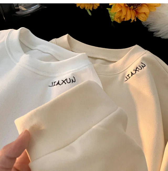 Dralon Men's FW24 Trendy Embroidered Sweatshirt Detail