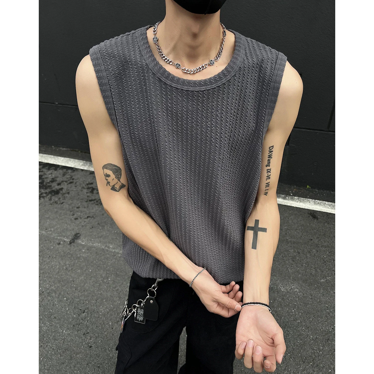 Men's Black Textured Jacquard Vest