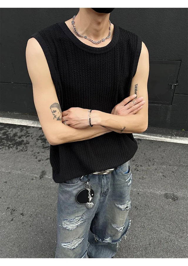Men's Black Textured Jacquard Vest Detail