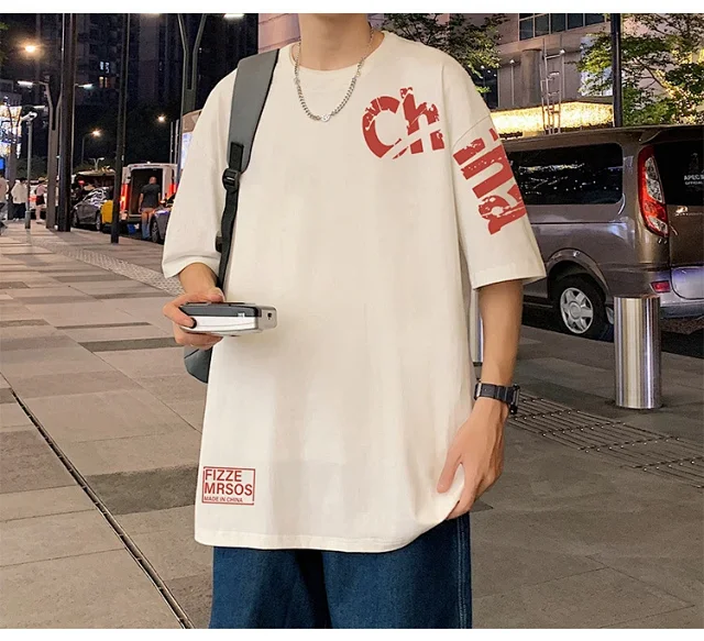 Men's Loose Cotton Tee HK Style Detail