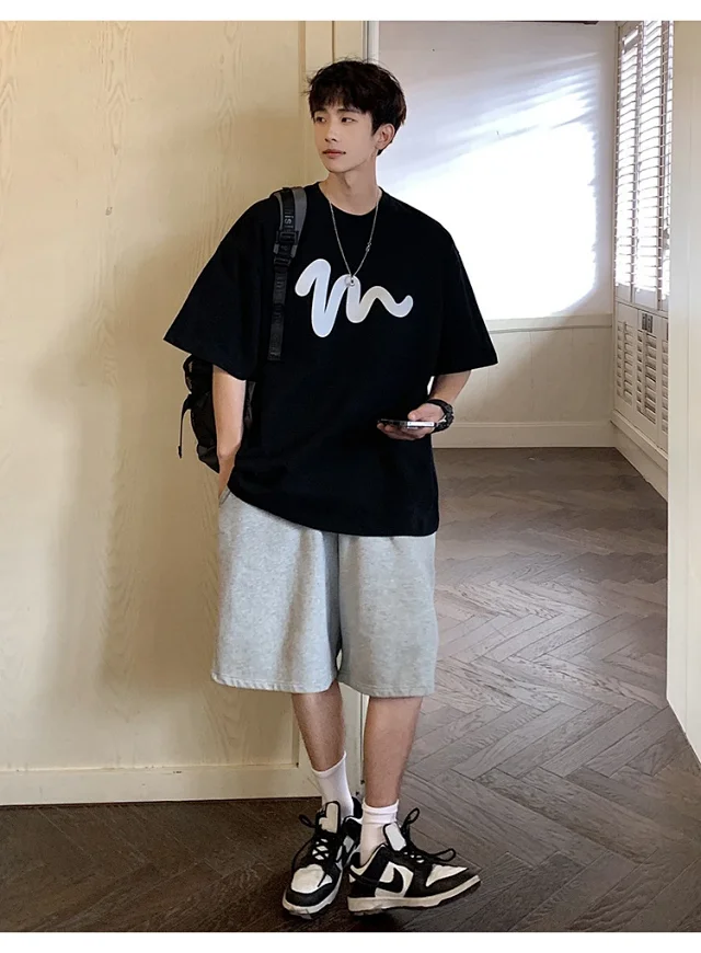 Oversized Men's Graphic Cotton Tee 2025 Detail