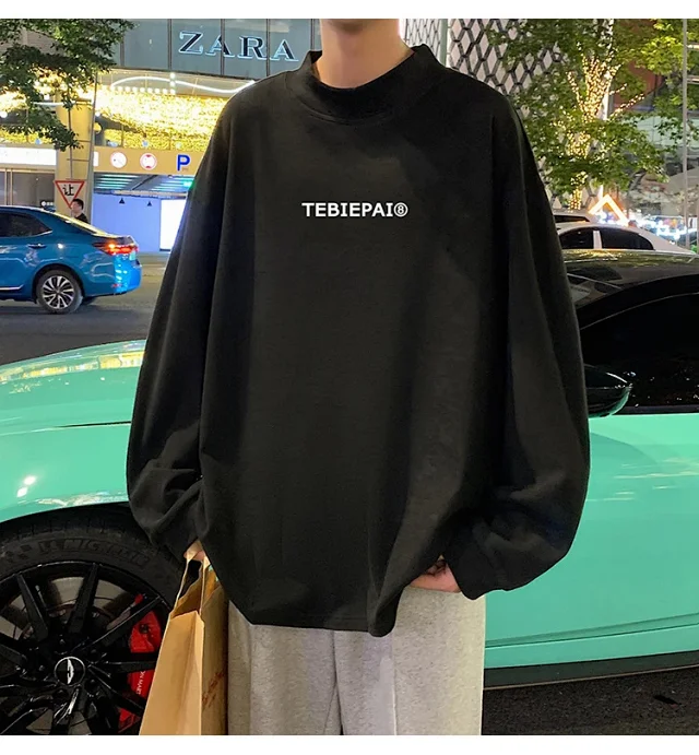 Men's Fleece Mock Neck Base Layer Detail