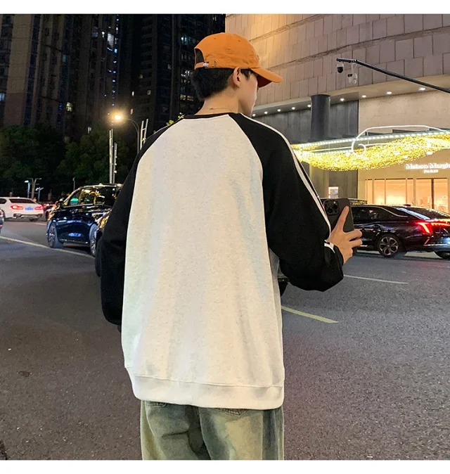 Unisex Chinese Street Oversize Striped Sweatshirt Detail