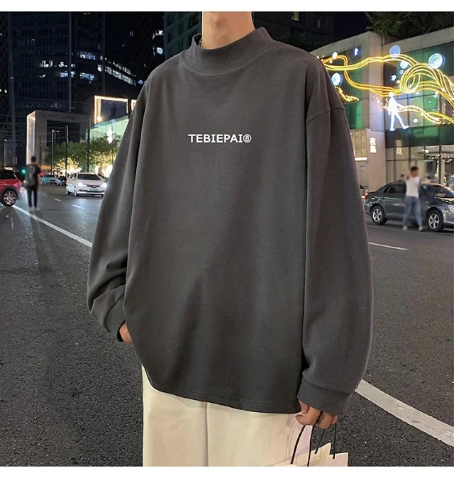 Men's Fleece Mock Neck Base Layer Detail