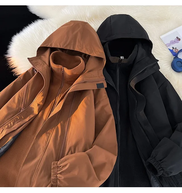 Windproof Waterproof Fleece-Lined Couple's 3-in-1 Jacket Detail