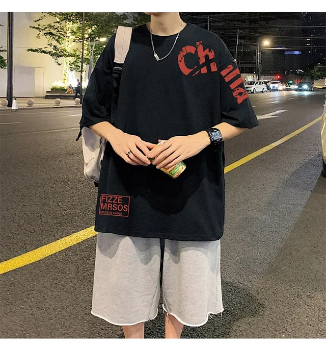 Men's Loose Cotton Tee HK Style Detail