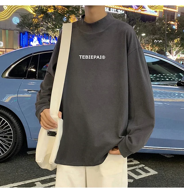 Men's Fleece Mock Neck Base Layer Detail