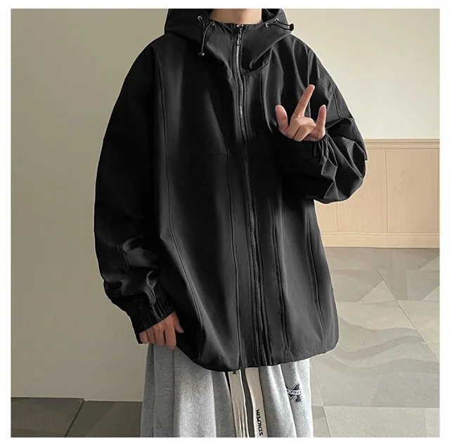 Men's American Retro Vibe Waterproof Jacket Detail