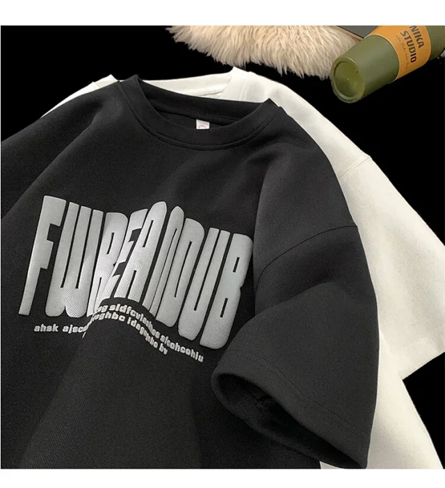 Men's Oversized Heavyweight Foam Print Tee Detail