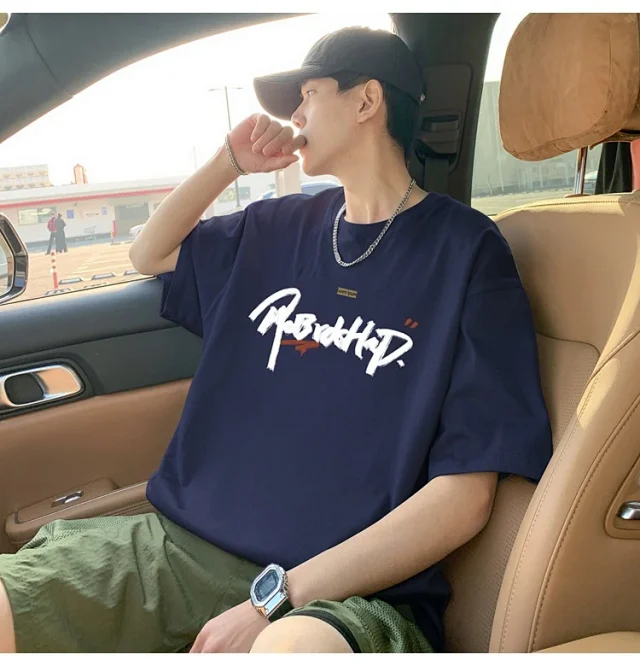 Men's Summer Graphic Oversize Cotton Tee Detail