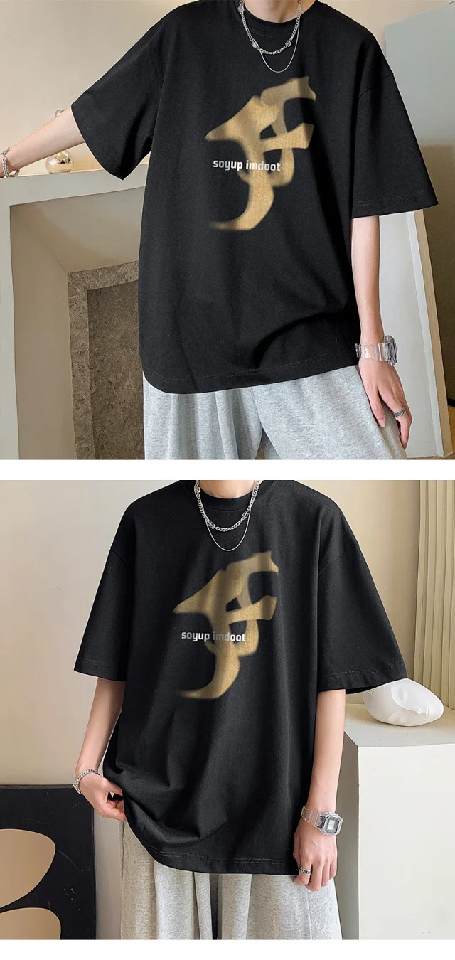 Men's Loose Graphic Print T-Shirt Detail