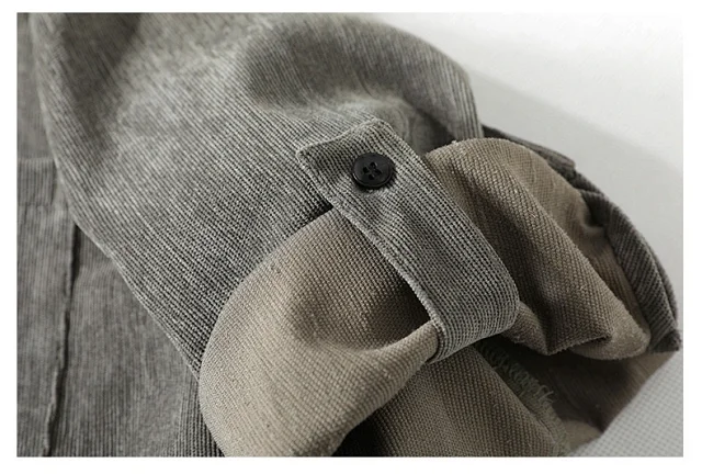 Men's Mid-Sleeve Vintage Korean Corduroy Shirt Detail