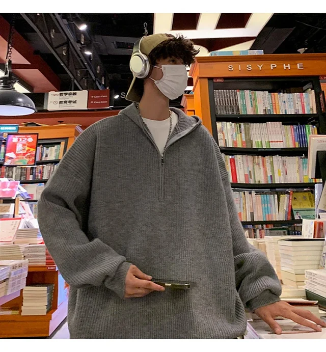 Men's Trendy Relaxed Hooded Half Zip Sweater Detail