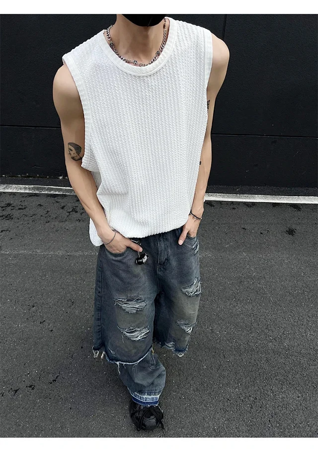 Men's Black Textured Jacquard Vest Detail