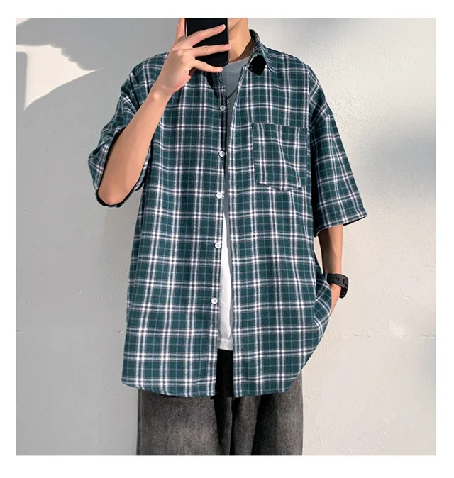 Men's 2025 New Plaid Short Sleeve Shirt Detail