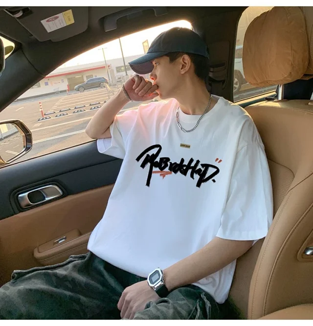 Men's Summer Graphic Oversize Cotton Tee Detail